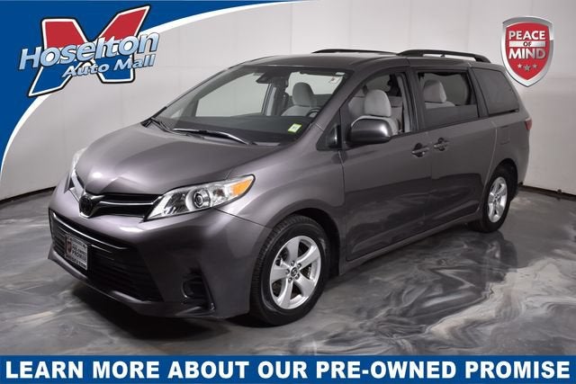 2019 Toyota Sienna LE Auto Access Seat