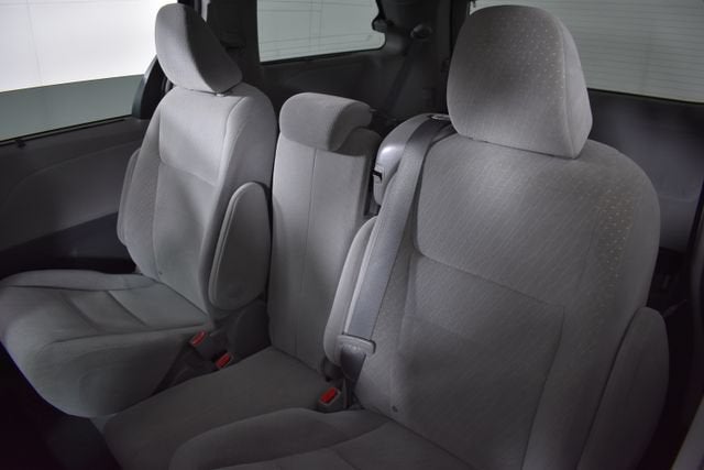 2019 Toyota Sienna LE Auto Access Seat