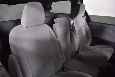 2019 Toyota Sienna LE Auto Access Seat