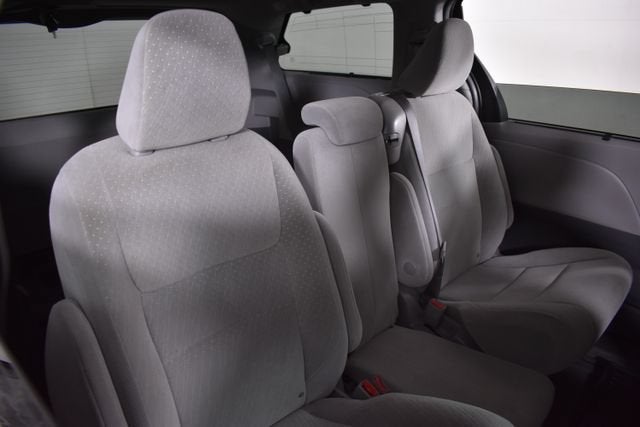 2019 Toyota Sienna LE Auto Access Seat