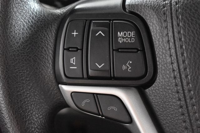 2019 Toyota Sienna LE Auto Access Seat