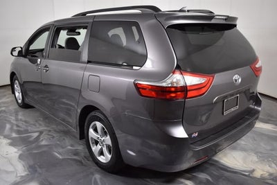2019 Toyota Sienna LE Auto Access Seat