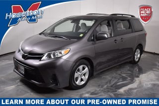 2019 Toyota Sienna LE Auto Access Seat