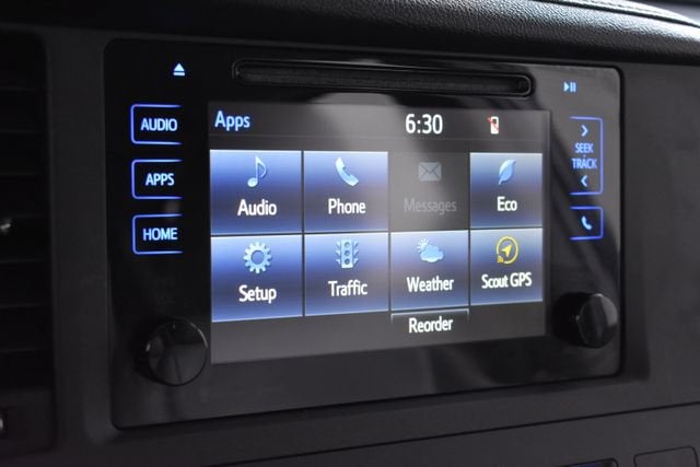 2017 Toyota Sienna XLE Auto Access Seat