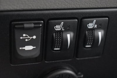 2017 Toyota Sienna XLE Auto Access Seat