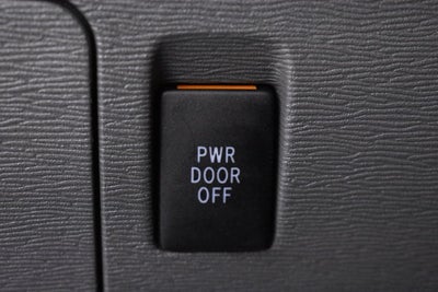 2017 Toyota Sienna XLE Auto Access Seat