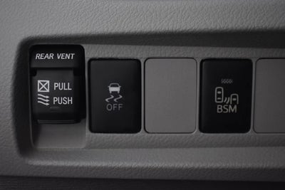 2017 Toyota Sienna XLE Auto Access Seat