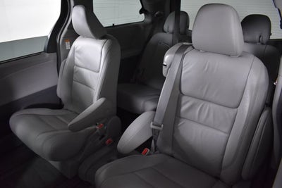2018 Toyota Sienna XLE Auto Access Seat