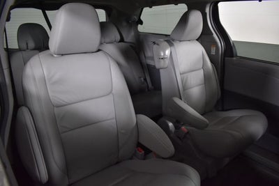 2018 Toyota Sienna XLE Auto Access Seat