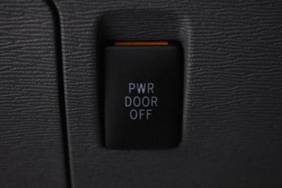 2018 Toyota Sienna XLE Auto Access Seat