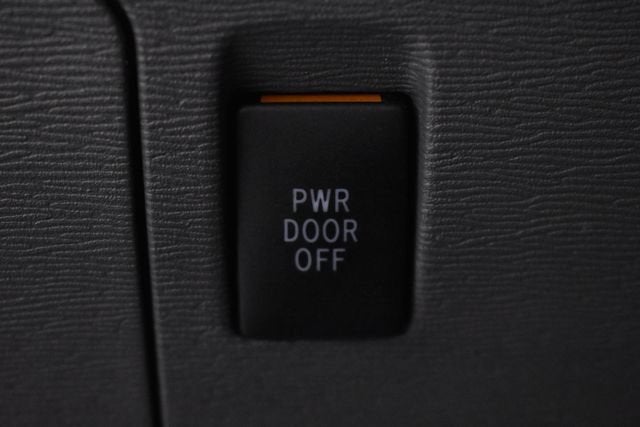 2018 Toyota Sienna XLE Auto Access Seat