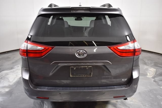 2018 Toyota Sienna XLE Auto Access Seat