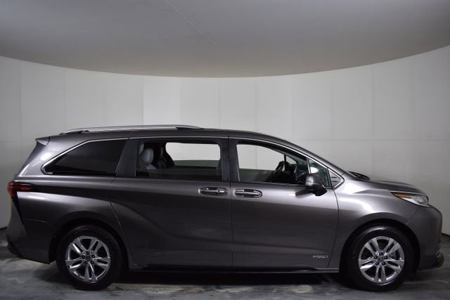 2021 Toyota Sienna Limited