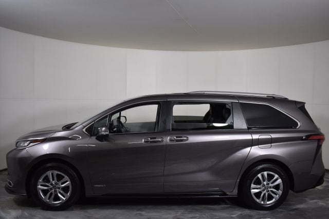 2021 Toyota Sienna Limited