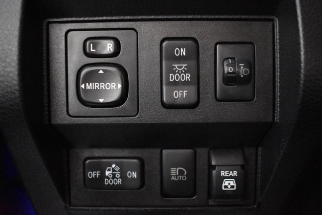 2019 Toyota Tundra 4WD SR5
