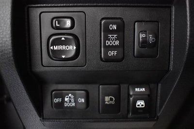 2018 Toyota Tundra 4WD SR5