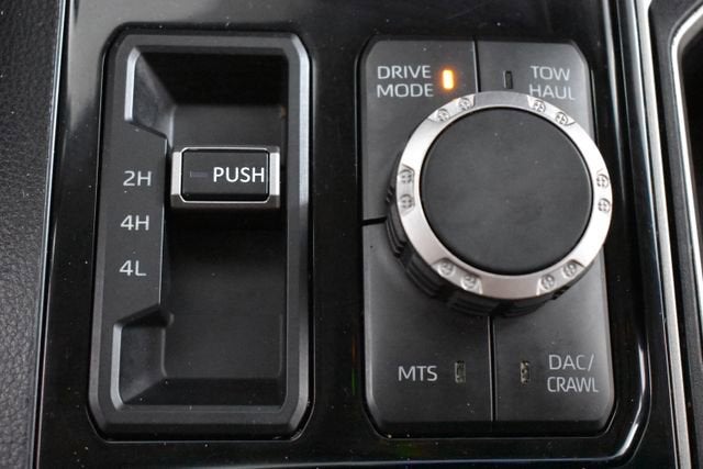 2022 Toyota Tundra 4WD SR5