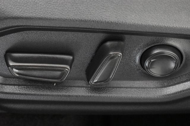 2023 Toyota Tundra 4WD SR5