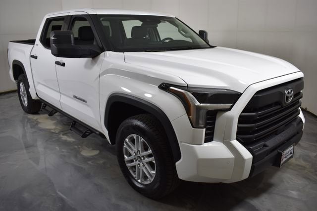 2023 Toyota Tundra 4WD SR5