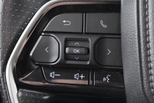2023 Toyota Tundra 4WD SR5