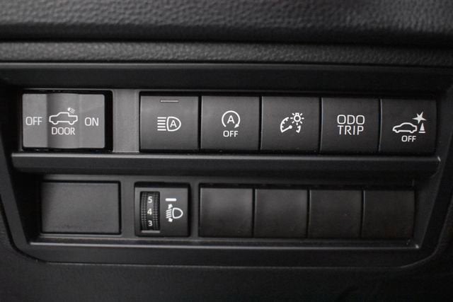 2023 Toyota Tundra 4WD SR5