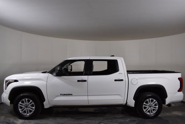 2023 Toyota Tundra 4WD SR5