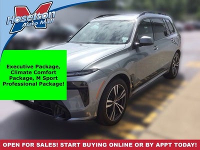 2025 BMW X7 xDrive40i