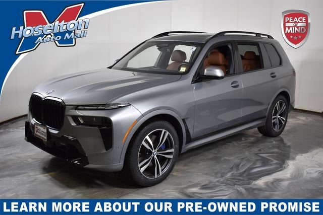 2025 BMW X7 xDrive40i