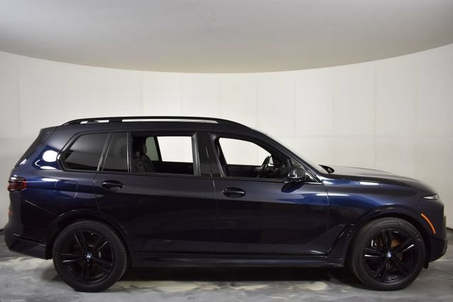 2024 BMW X7 M60i