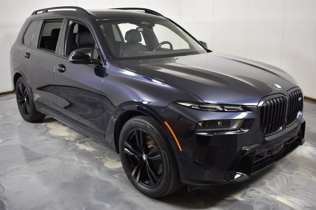 2024 BMW X7 M60i