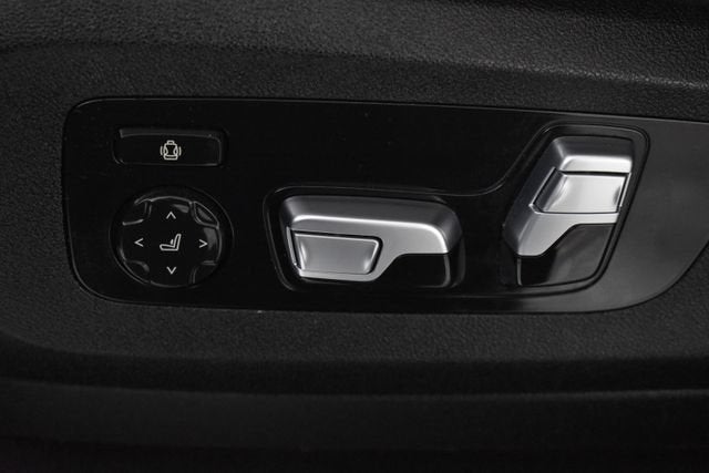 2024 BMW X7 M60i
