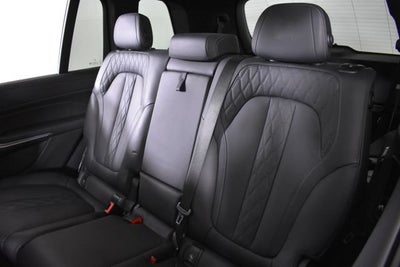 2024 BMW X7 M60i