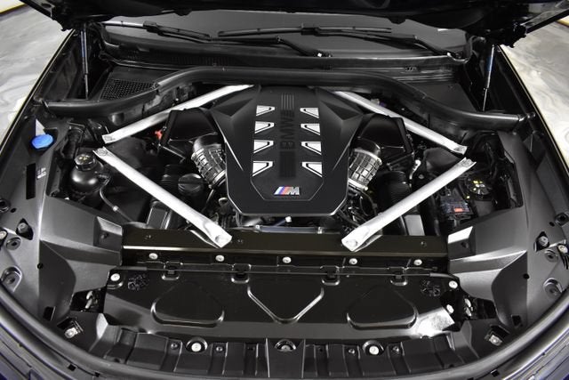 2024 BMW X7 M60i