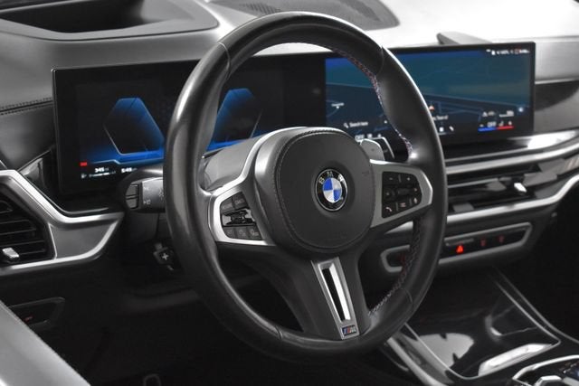 2024 BMW X7 M60i