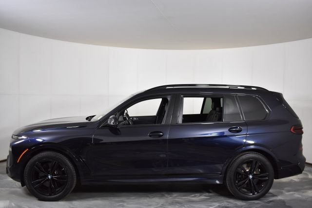 2024 BMW X7 M60i