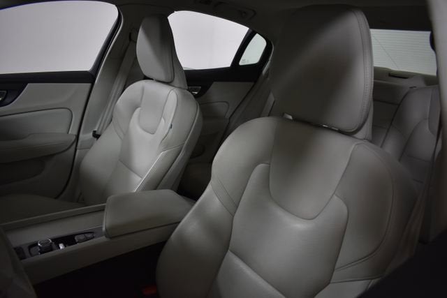 2020 Volvo S60 Momentum