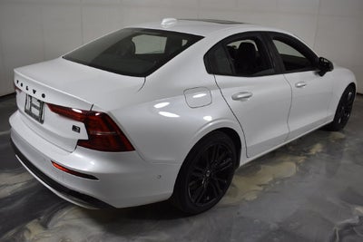 2023 Volvo S60 Recharge Plug-In Hybr Plus Black Edition