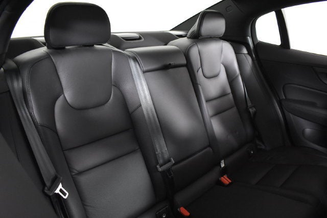2023 Volvo S60 Recharge Plug-In Hybr Plus Black Edition