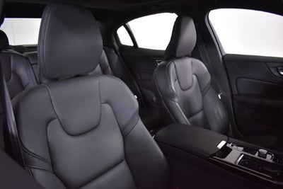 2023 Volvo S60 Recharge Plug-In Hybr Plus Black Edition