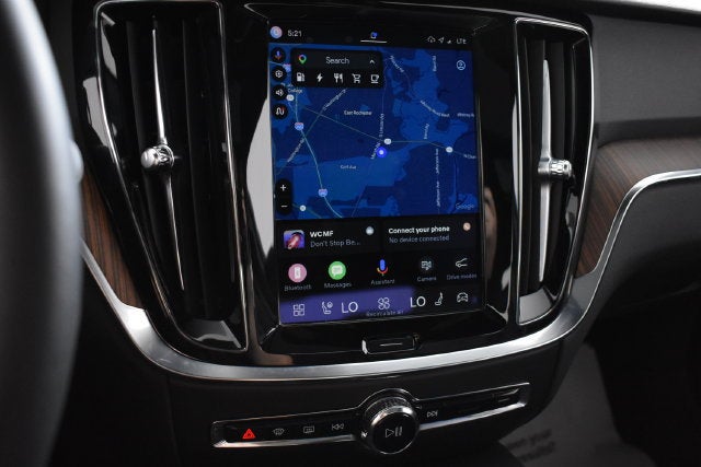 2023 Volvo S60 Recharge Plug-In Hybr Plus Black Edition