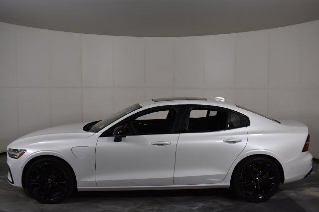 2023 Volvo S60 Recharge Plug-In Hybr Plus Black Edition