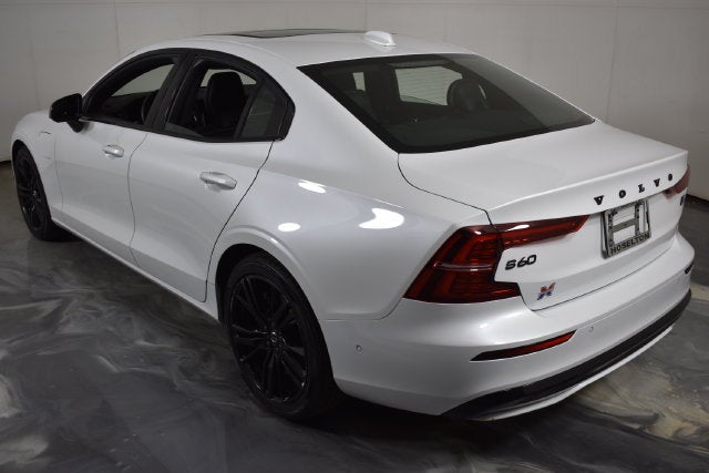 2023 Volvo S60 Recharge Plug-In Hybr Plus Black Edition