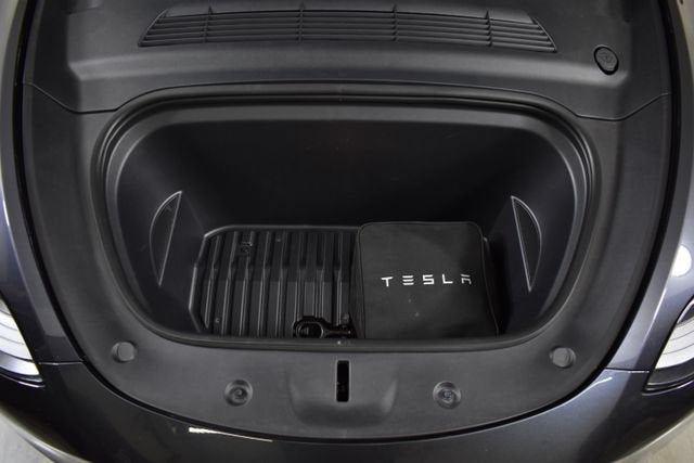 2024 Tesla Model Y 4DR RWD