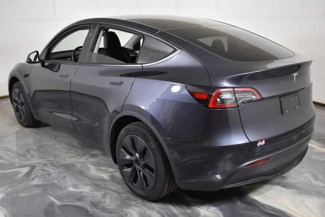 2024 Tesla Model Y 4DR RWD