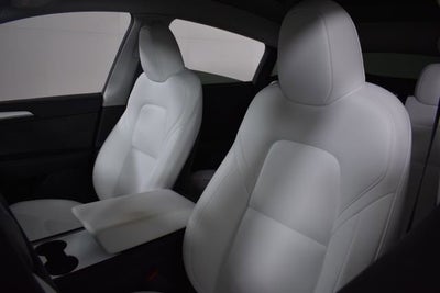 2025 Tesla Model Y Performance