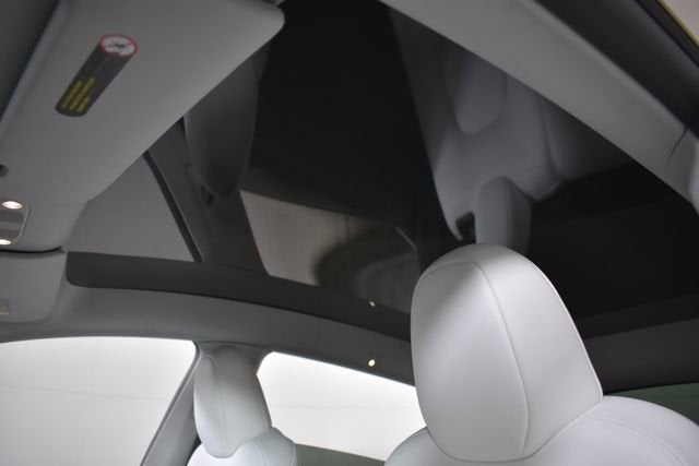 2025 Tesla Model Y Performance