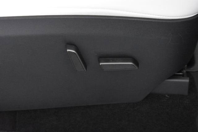 2025 Tesla Model Y Performance