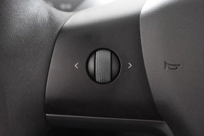 2025 Tesla Model Y Performance