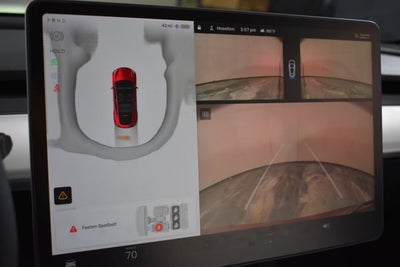 2025 Tesla Model Y Performance