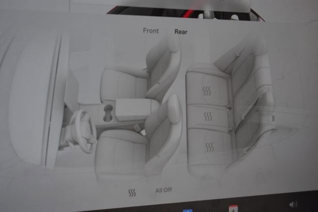 2025 Tesla Model Y Performance